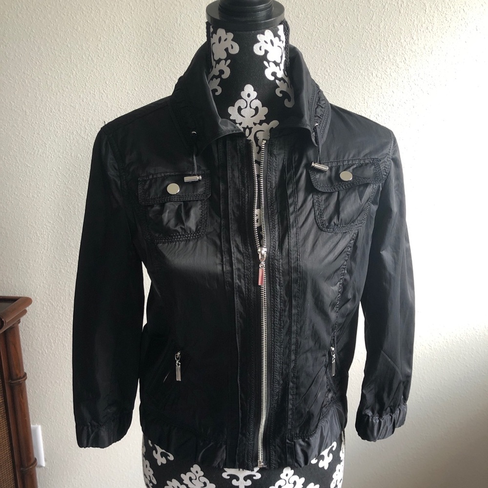 White House Black Market Jacket size 4 black.